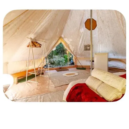 Glamping La Maeta Ruiloba